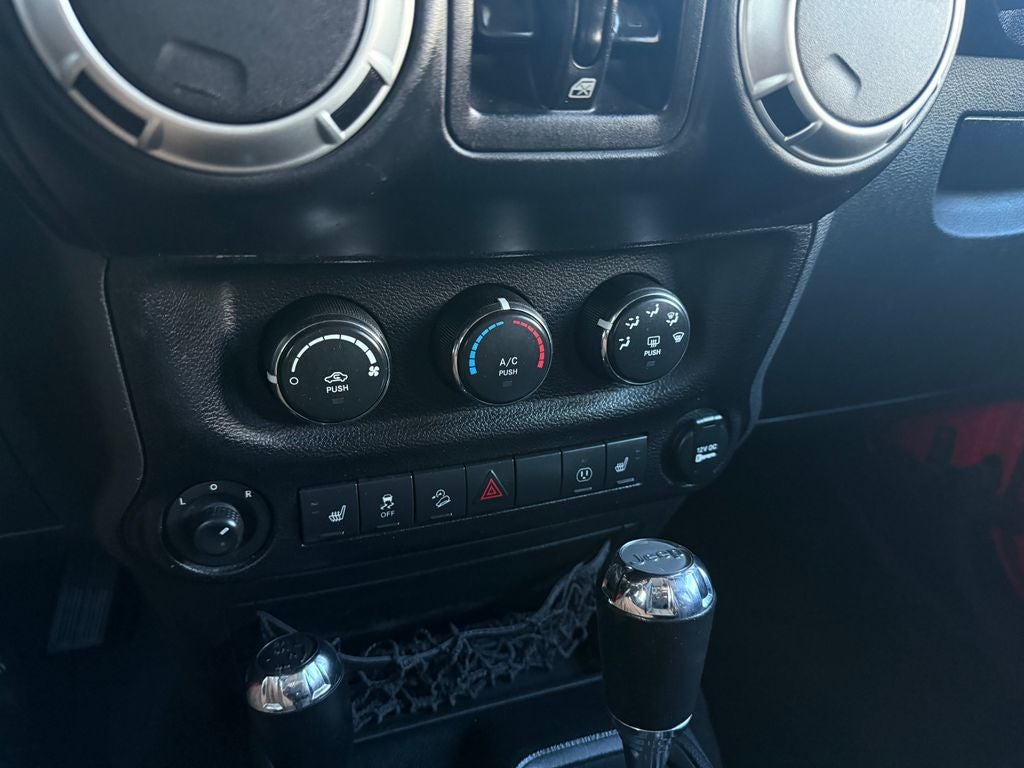 2018 Jeep Wrangler JK Unlimited Sahara