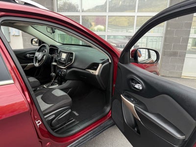 2018 Jeep Cherokee Latitude