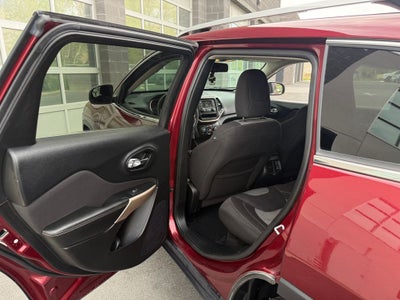 2018 Jeep Cherokee Latitude