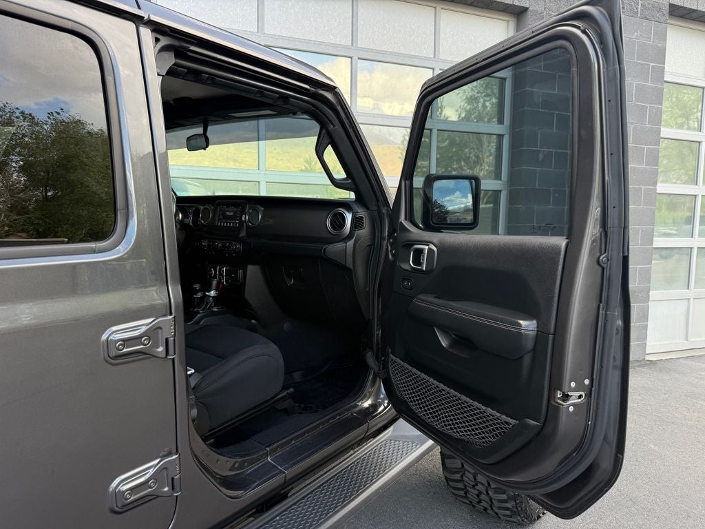 2020 Jeep Gladiator Overland