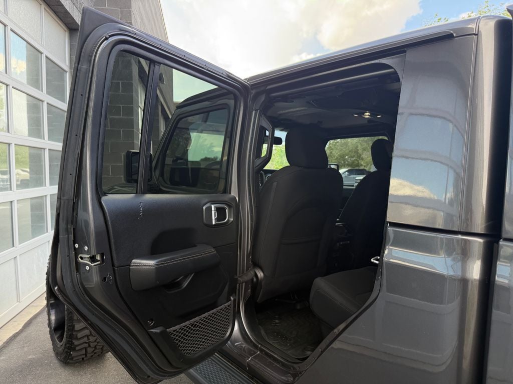 2020 Jeep Gladiator Overland