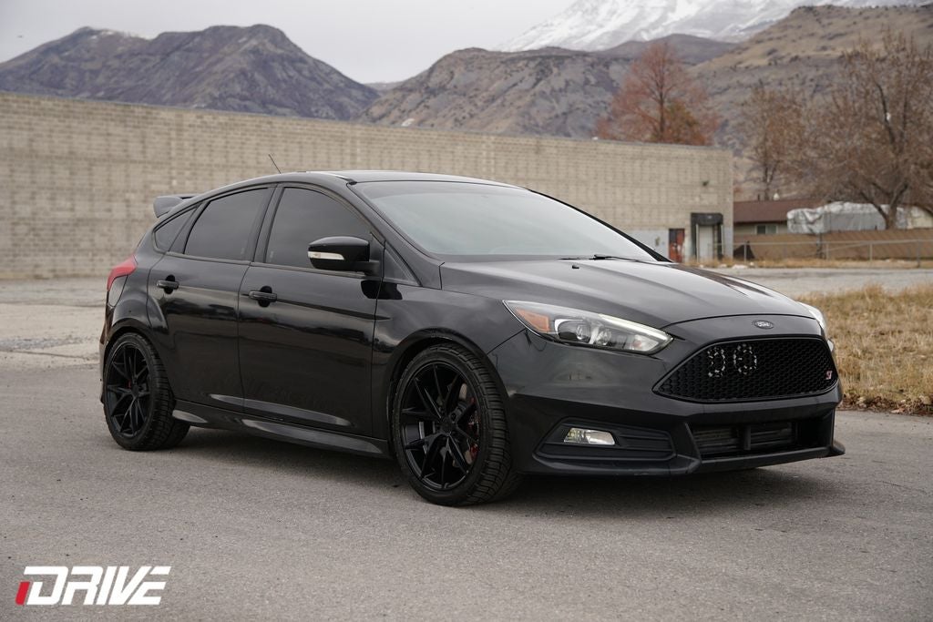 2018 Ford Focus ST