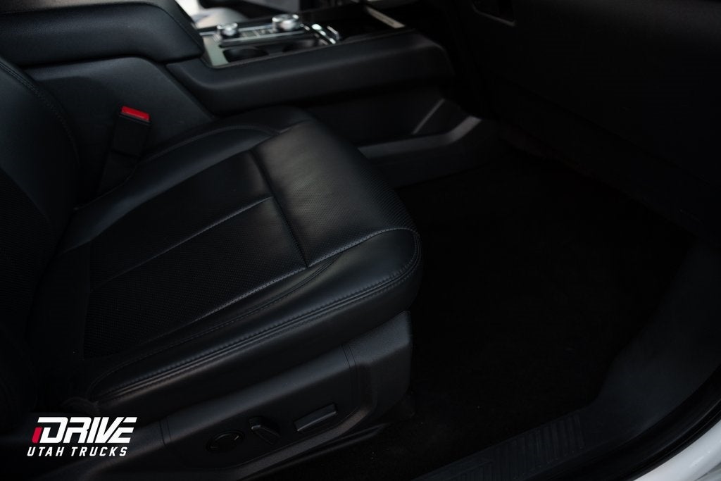 2022 Ford Expedition Max XLT