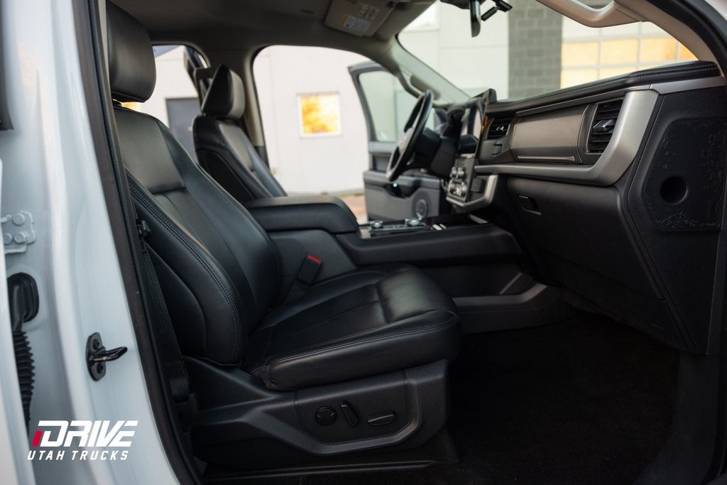 2022 Ford Expedition Max XLT