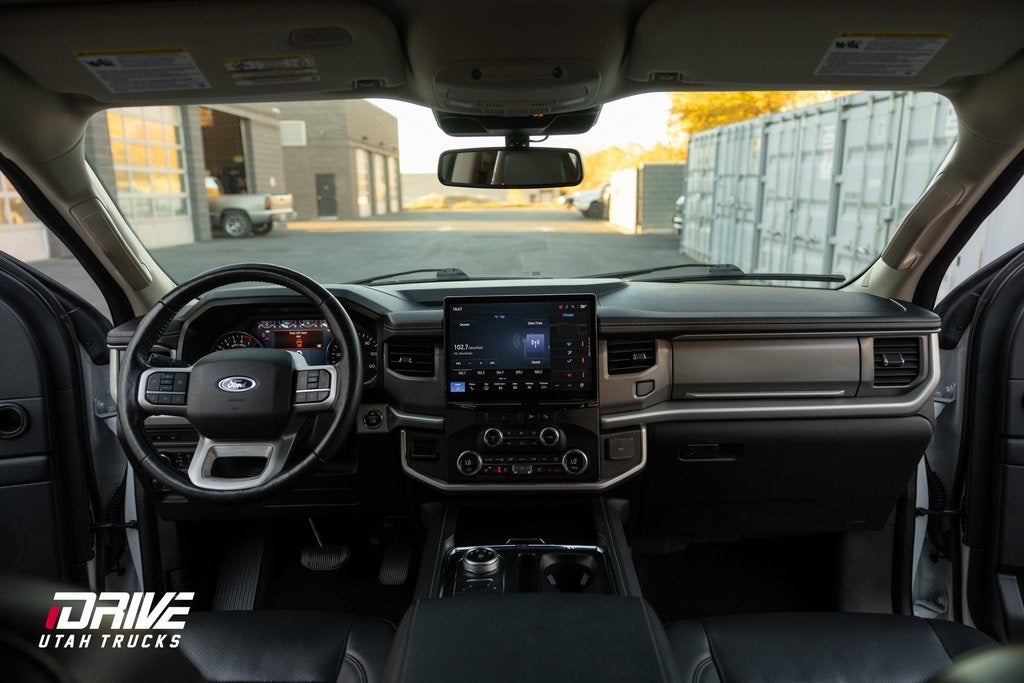 2022 Ford Expedition Max XLT