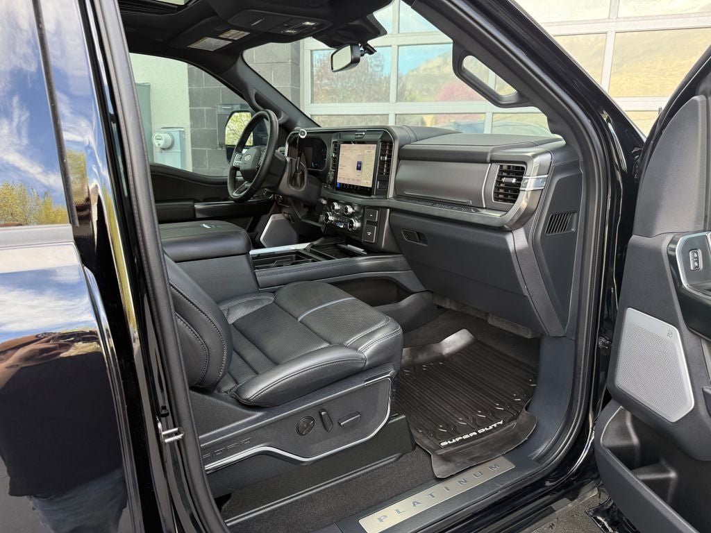 2025 Ford F-350SD Platinum