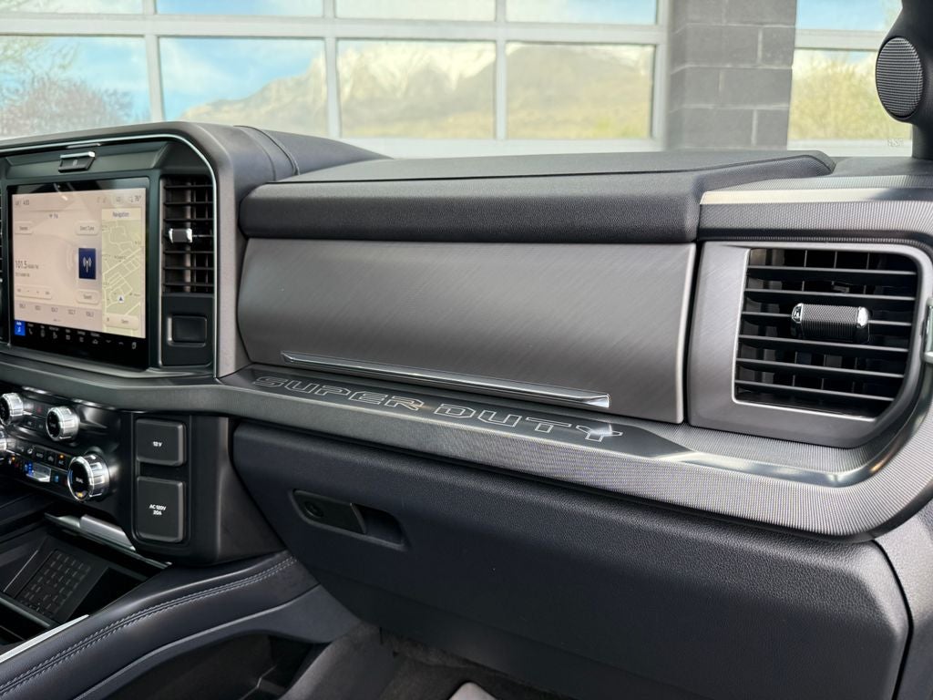 2025 Ford F-350SD Platinum