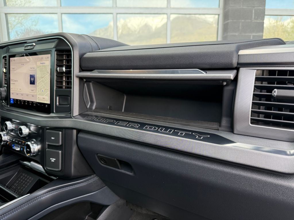 2025 Ford F-350SD Platinum