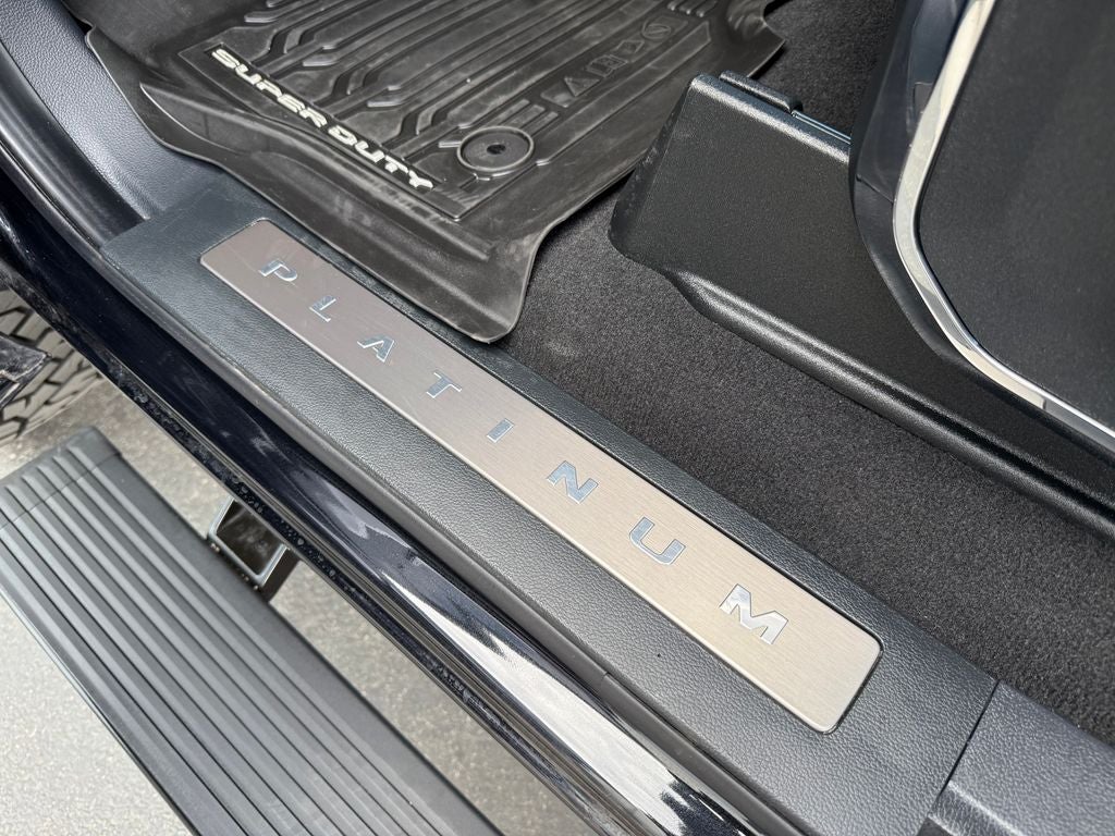 2025 Ford F-350SD Platinum