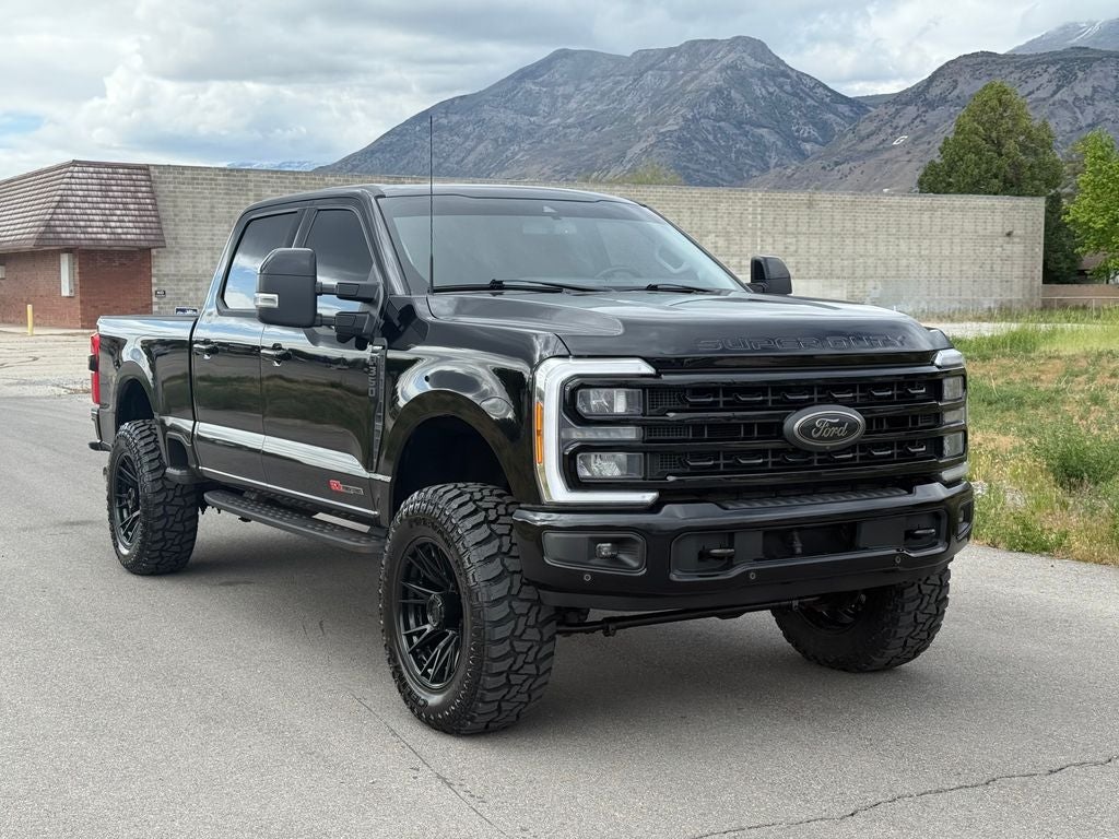 2023 Ford F-350SD Lariat