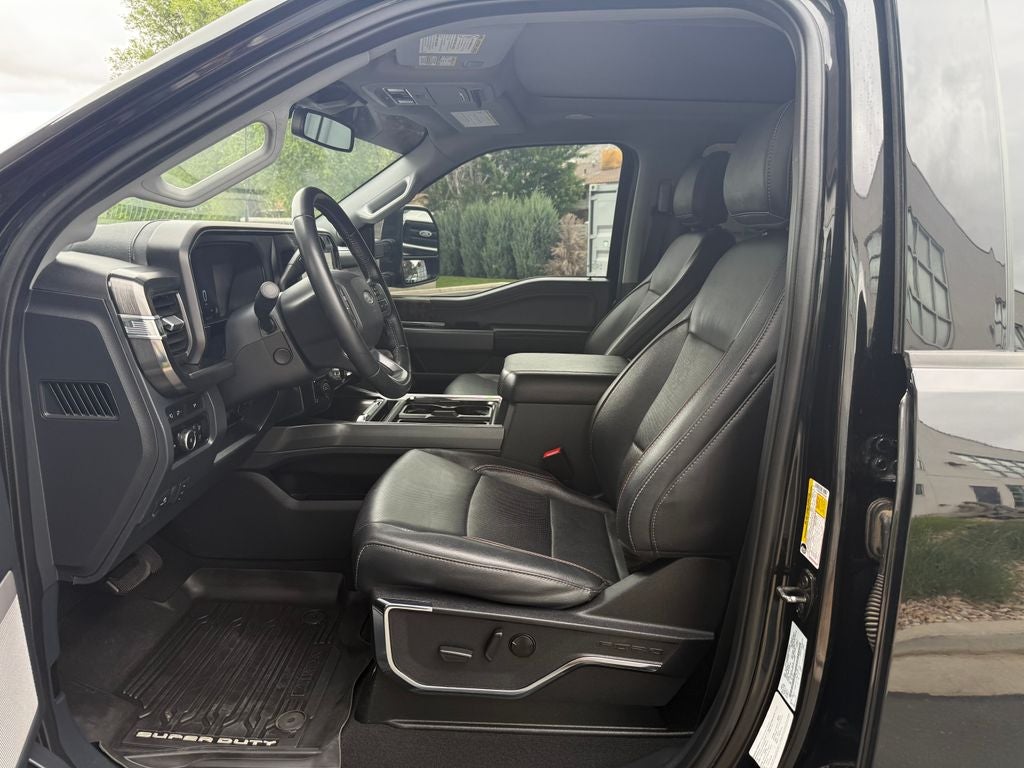 2023 Ford F-350SD Lariat