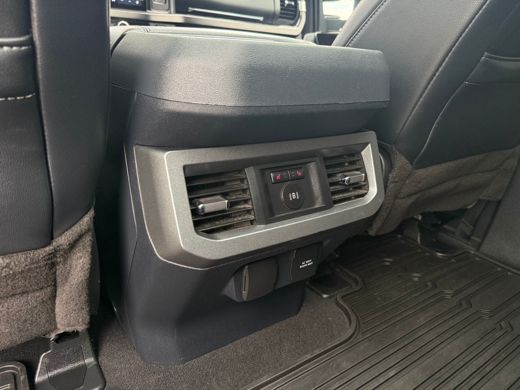 2023 Ford F-350SD Lariat
