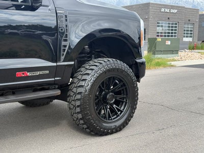 2023 Ford F-350SD Lariat