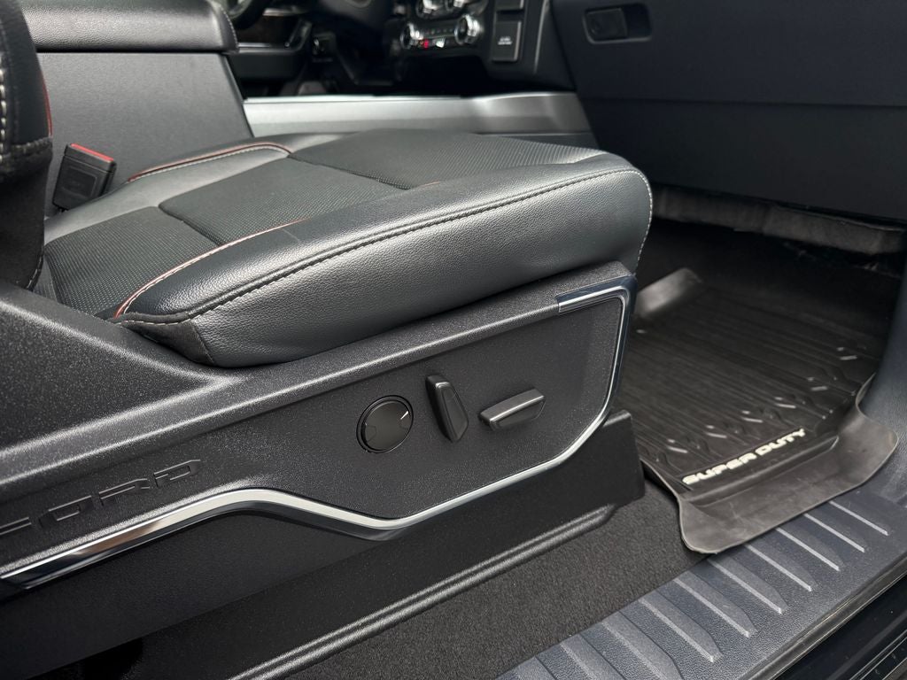 2023 Ford F-350SD Lariat