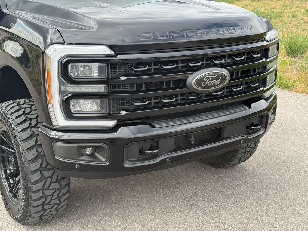 2023 Ford F-350SD Lariat