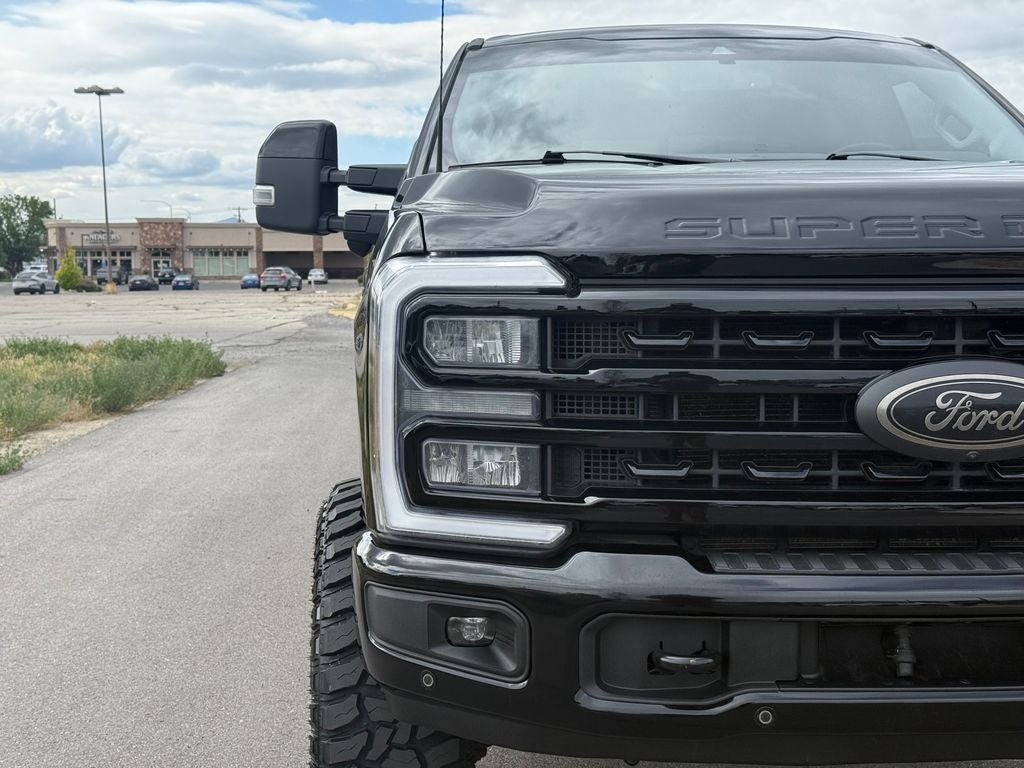 2023 Ford F-350SD Lariat