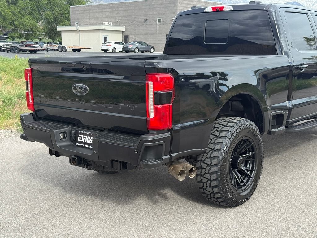 2023 Ford F-350SD Lariat