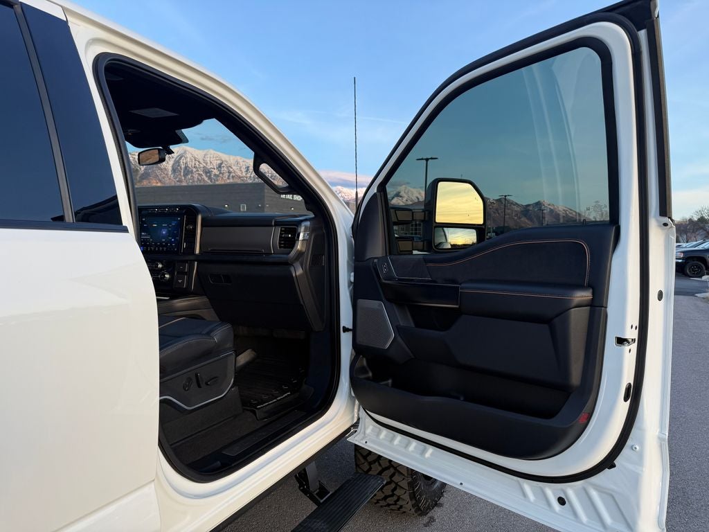 2024 Ford F-350SD Platinum