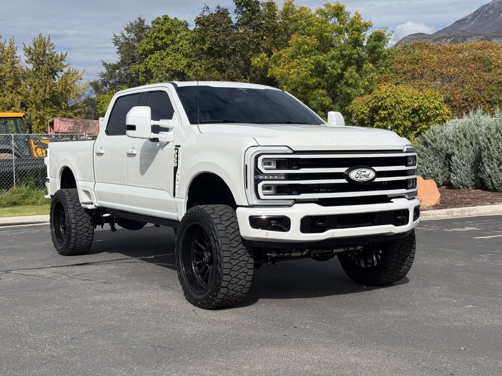 2027 Ford F-350SD Platinum