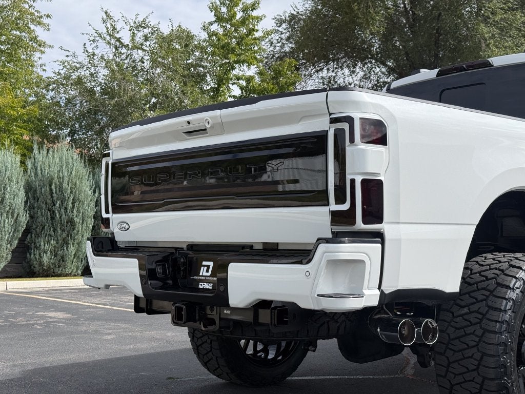 2027 Ford F-350SD Platinum