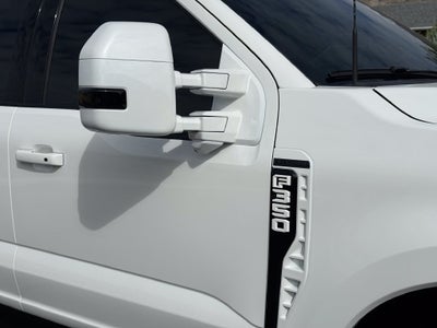 2027 Ford F-350SD Platinum
