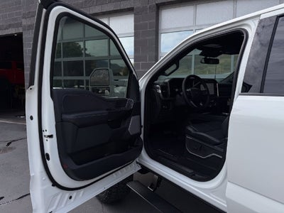2027 Ford F-350SD Platinum