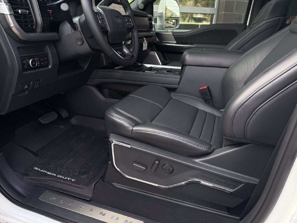 2027 Ford F-350SD Platinum