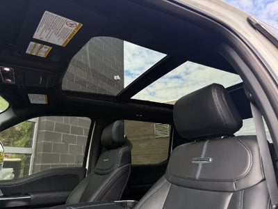 2027 Ford F-350SD Platinum