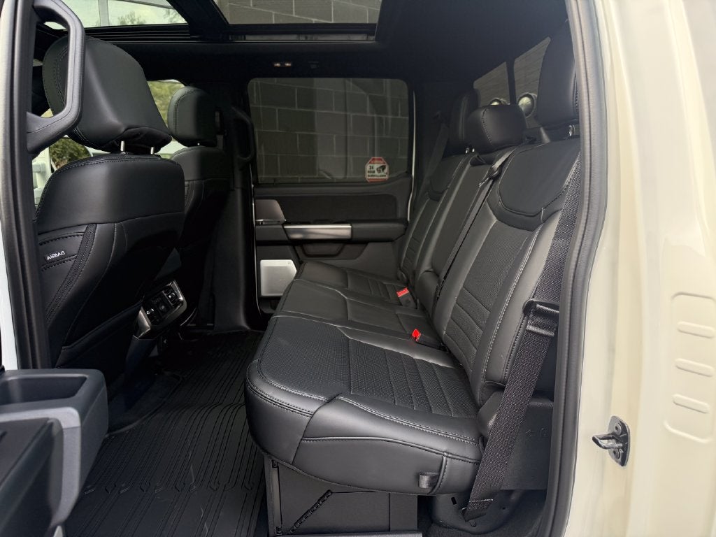 2027 Ford F-350SD Platinum