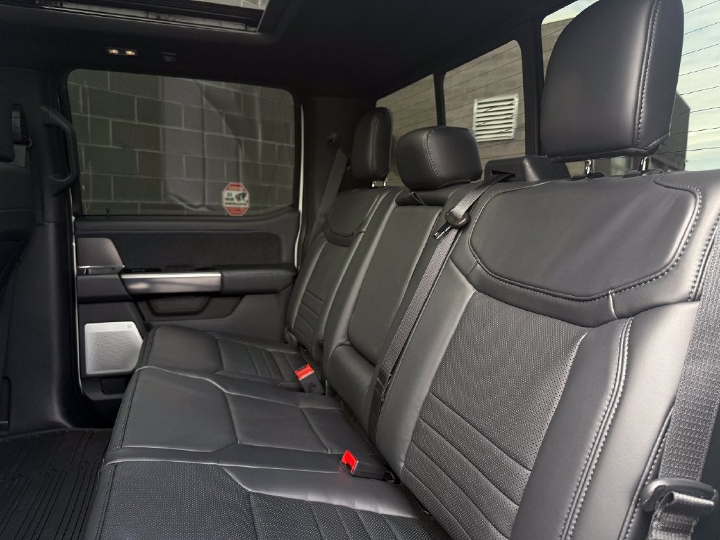 2027 Ford F-350SD Platinum