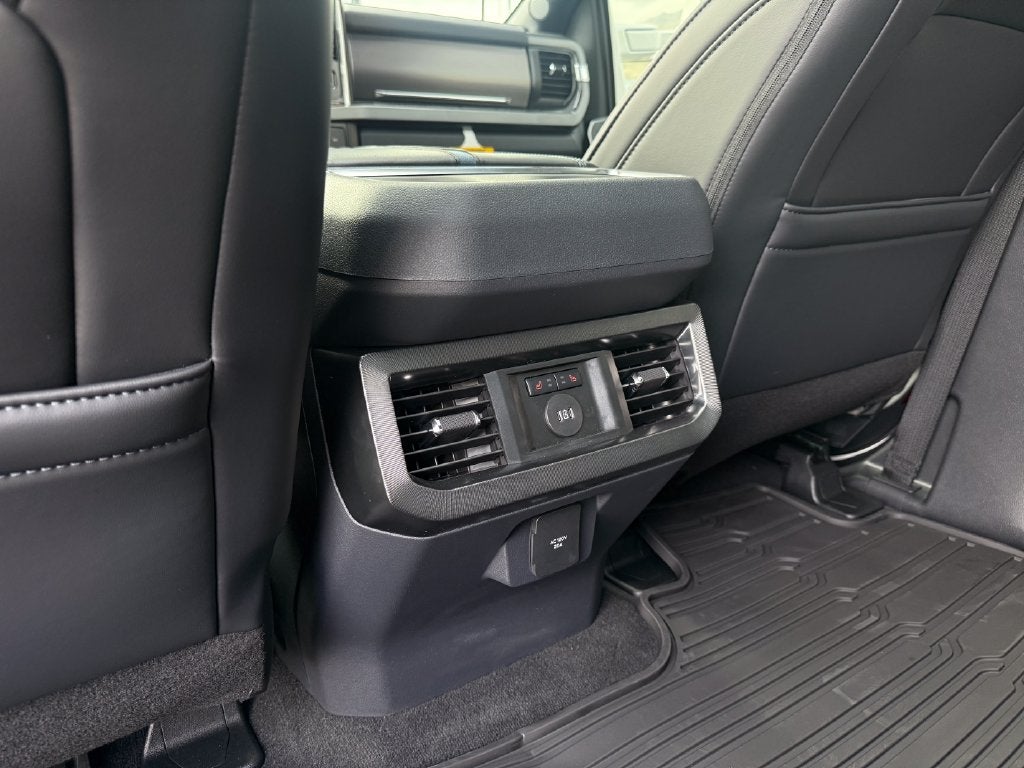 2027 Ford F-350SD Platinum
