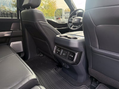2027 Ford F-350SD Platinum