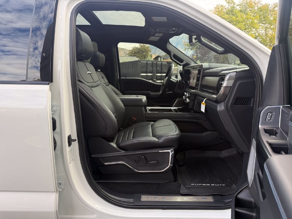 2027 Ford F-350SD Platinum