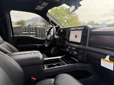 2027 Ford F-350SD Platinum