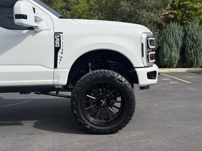 2027 Ford F-350SD Platinum