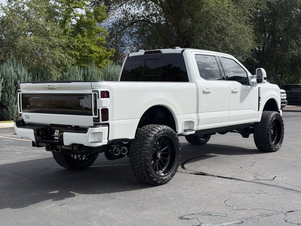2027 Ford F-350SD Platinum