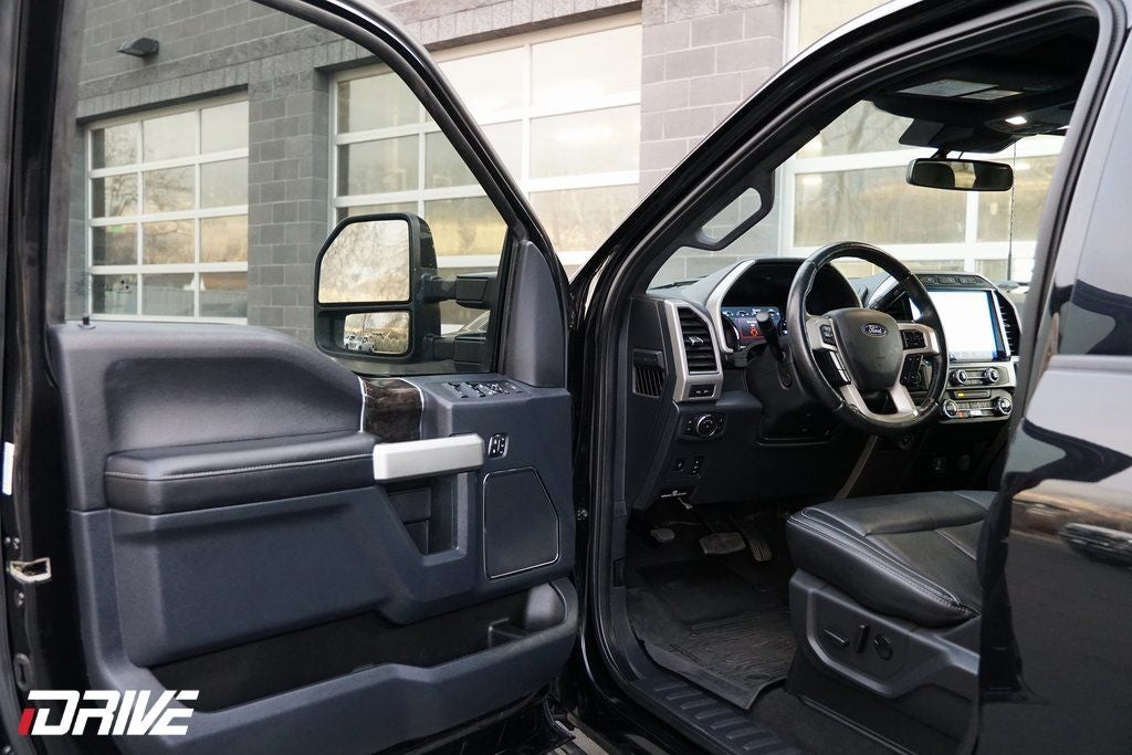 2022 Ford F-350SD Lariat