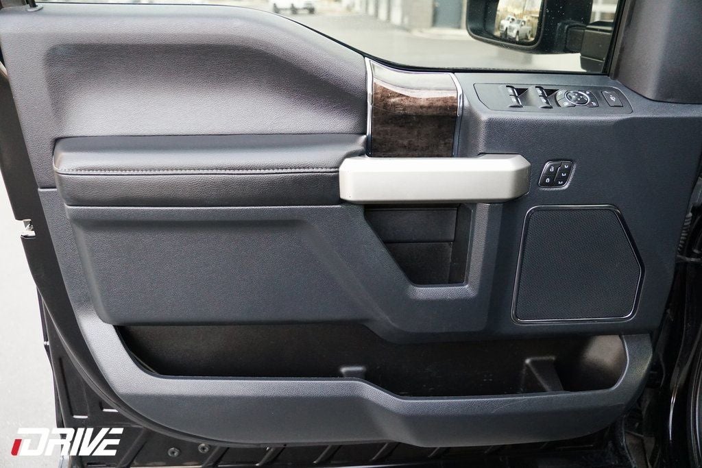 2022 Ford F-350SD Lariat