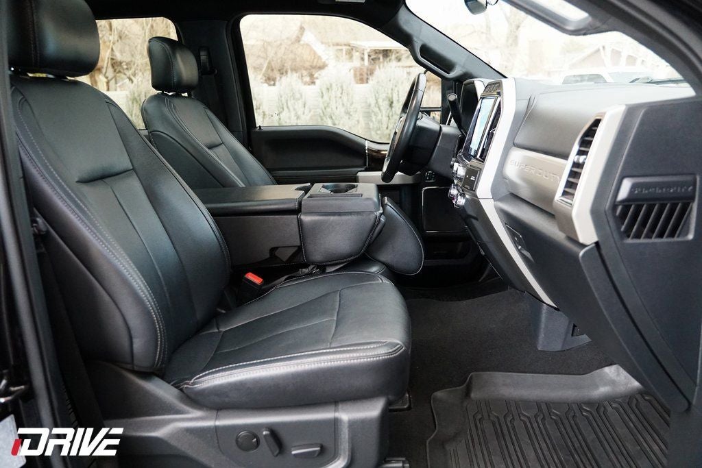 2022 Ford F-350SD Lariat