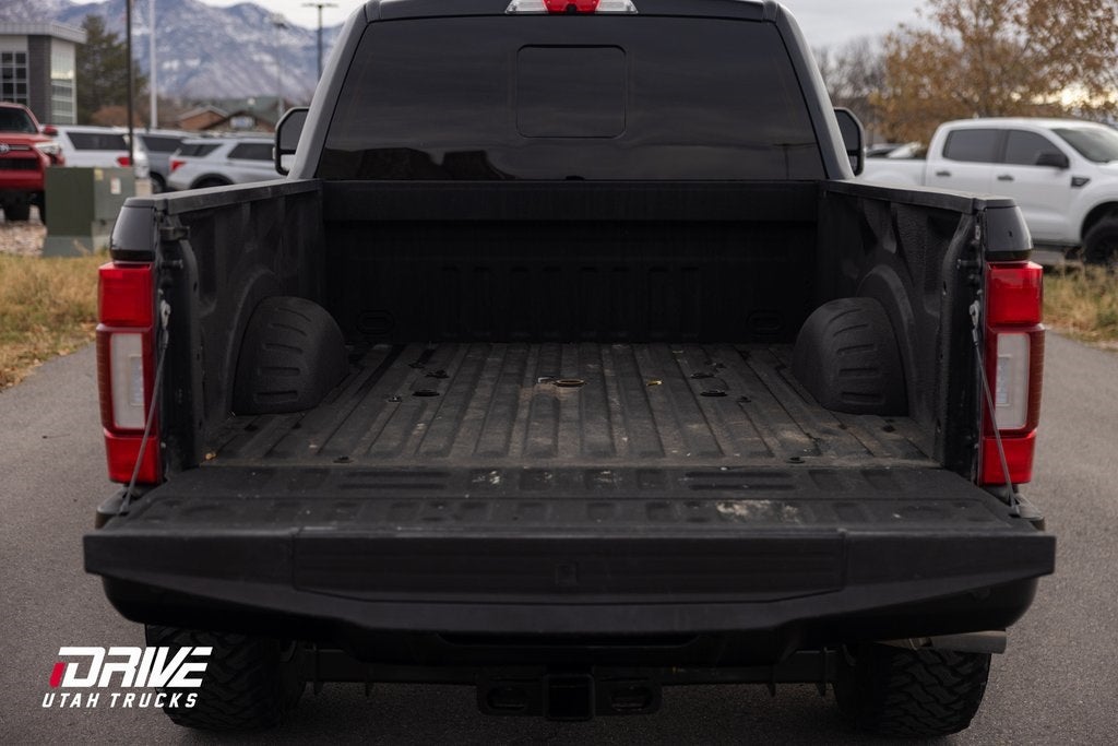 2022 Ford F-350SD Platinum