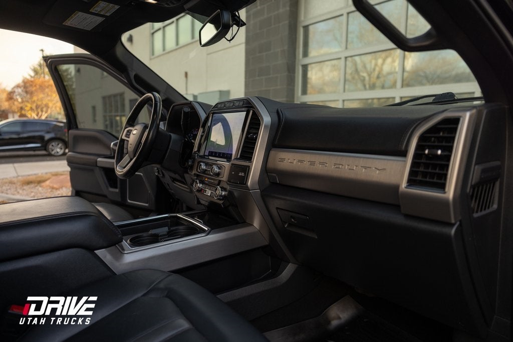 2022 Ford F-350SD Platinum