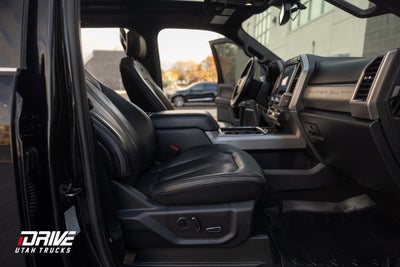 2022 Ford F-350SD Platinum