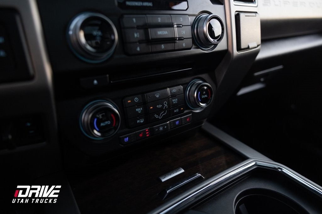 2017 Ford F-350SD Platinum