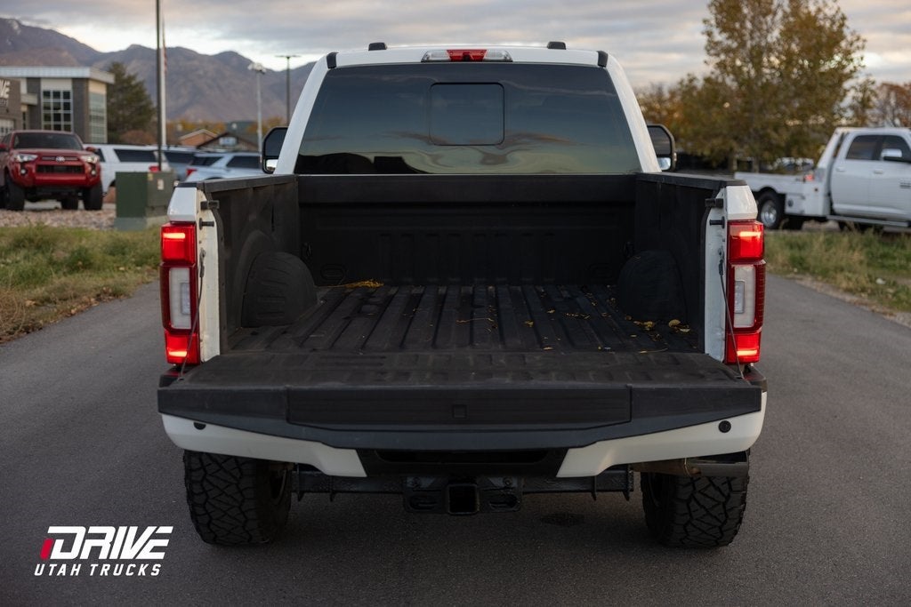 2022 Ford F-350SD Platinum