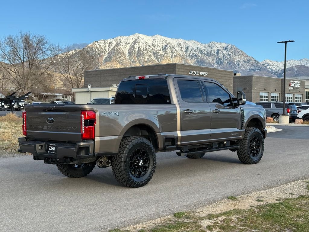 2023 Ford F-350SD Lariat