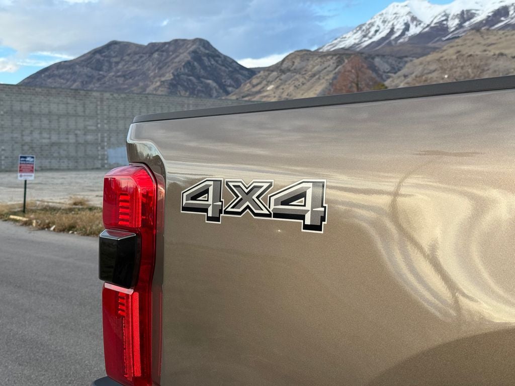 2023 Ford F-350SD Lariat