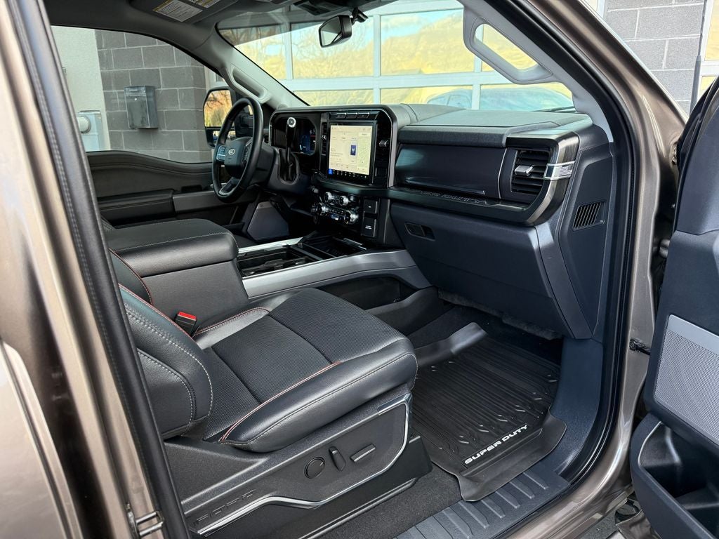 2023 Ford F-350SD Lariat