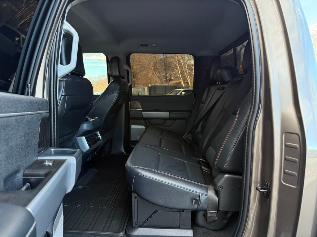 2023 Ford F-350SD Lariat