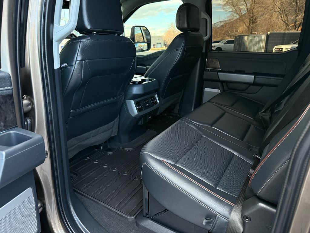 2023 Ford F-350SD Lariat