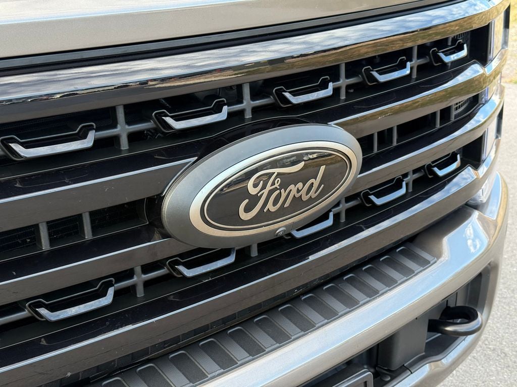 2023 Ford F-350SD Lariat